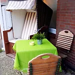 Fruehstueckshotel Seemannsbraut Amrum-adults Only Ab 18 Jahre-keine Haustiere-