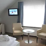 Fruehstueckshotel Seemannsbraut Amrum-adults Only Ab 18 Jahre-keine Haustiere- Hotel 3*