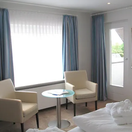 Fruehstueckshotel Seemannsbraut Amrum-adults Only Ab 18 Jahre-keine Haustiere- 3*