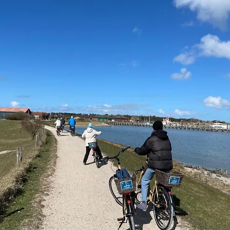 Fruehstueckshotel Seemannsbraut Amrum-adults Only Ab 18 Jahre-keine Haustiere- Hotel