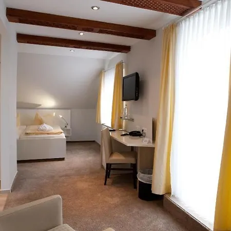 Hotel Fruehstueckshotel Seemannsbraut Amrum-adults Only Ab 18 Jahre-keine Haustiere- 3*