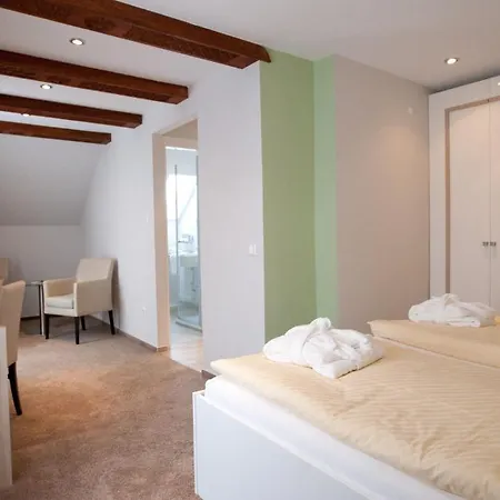 Fruehstueckshotel Seemannsbraut Amrum-adults Only Ab 18 Jahre-keine Haustiere- Wittdün