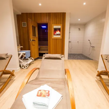 Fruehstueckshotel Seemannsbraut Amrum-adults Only Ab 18 Jahre-keine Haustiere- 3*