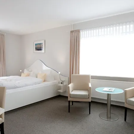 Fruehstueckshotel Seemannsbraut Amrum-adults Only Ab 18 Jahre-keine Haustiere- 3* Wittdun
