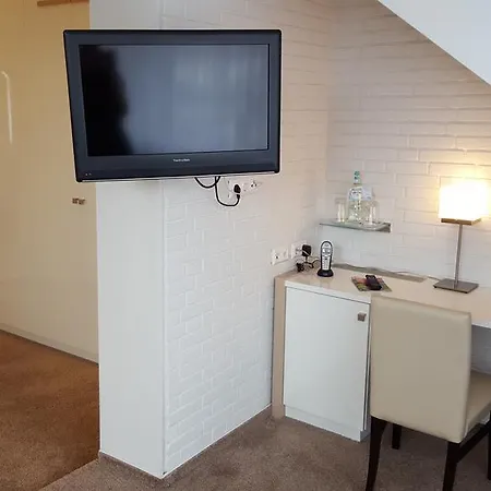 Hotell Fruehstueckshotel Seemannsbraut Amrum-adults Only Ab 18 Jahre-keine Haustiere-