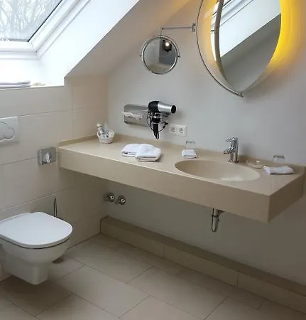 Fruehstueckshotel Seemannsbraut Amrum-adults Only Ab 18 Jahre-keine Haustiere- Wittdün