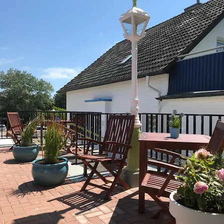 Fruehstueckshotel Seemannsbraut Amrum-adults Only Ab 18 Jahre-keine Haustiere- 3* Wittdün